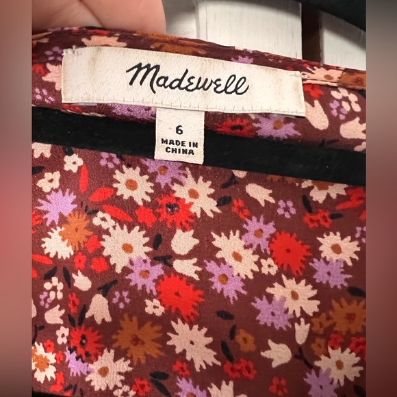 100% silk blouse with French buttons - Picture 3 of 3